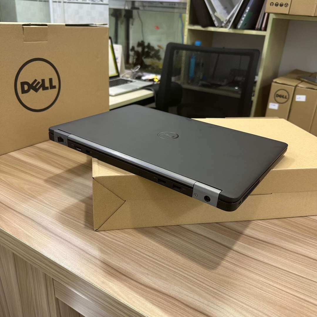 Laptop Dell Latitude E7270 Intel Core i5, Ram 8, SSD 256, Full HD