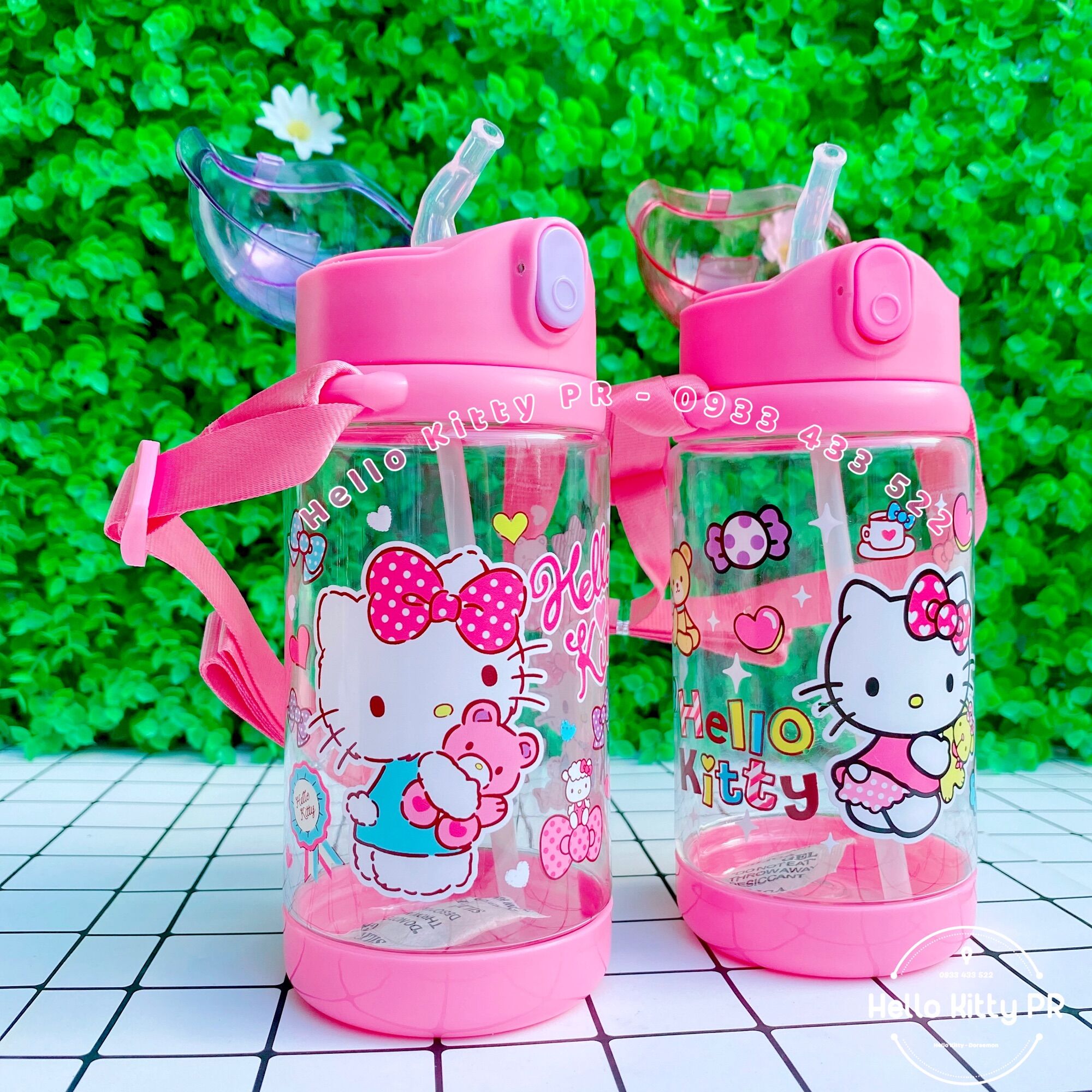 Bình nước dung tích 500ml Hello Kitty có dây đeo