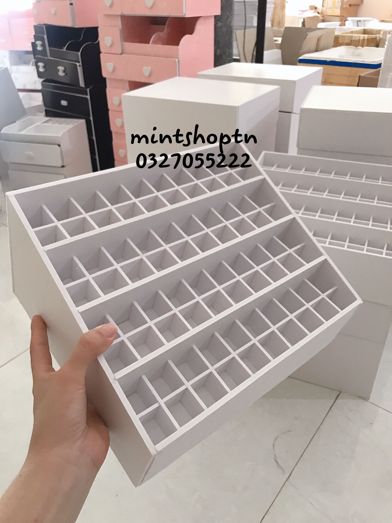 khay đựng son 80 ô phân tầng khay trưng bày son
