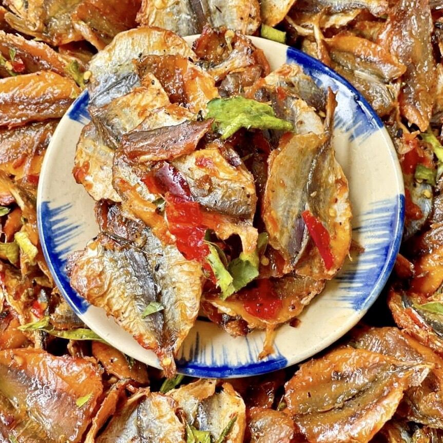 Khô cá chỉ vàng sốt chanh chua ngọt - hũ 250g