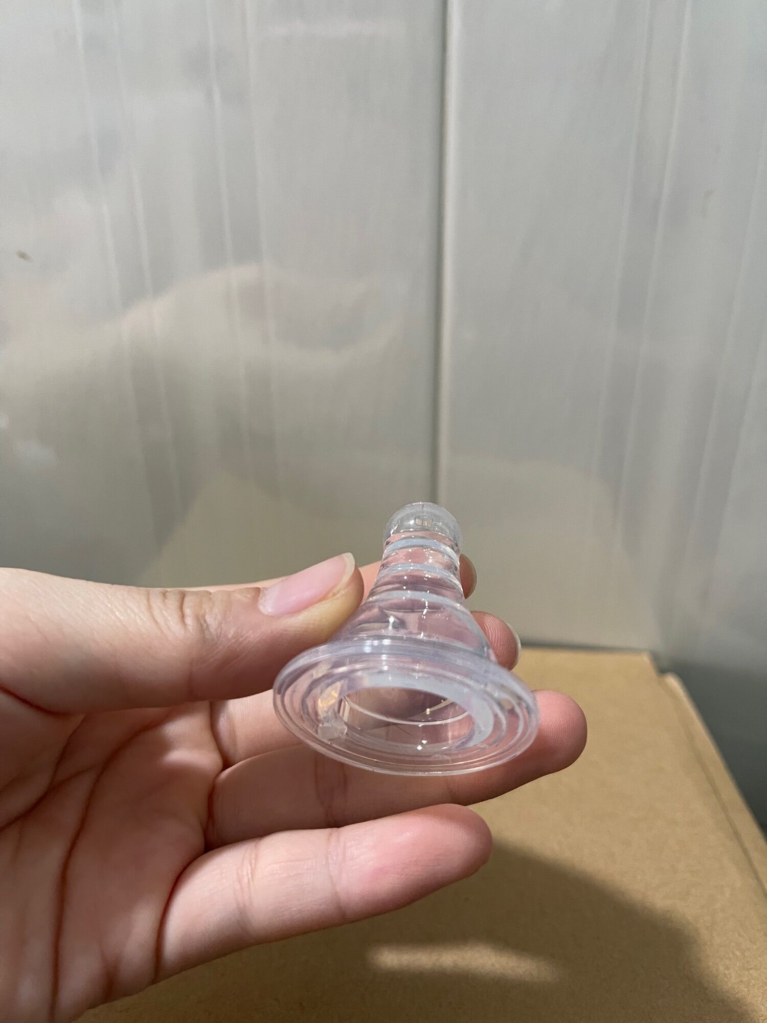 Núm Ty Xoắn Cổ Hẹp Và Cổ Rộng Thay Cho Bình Sữa