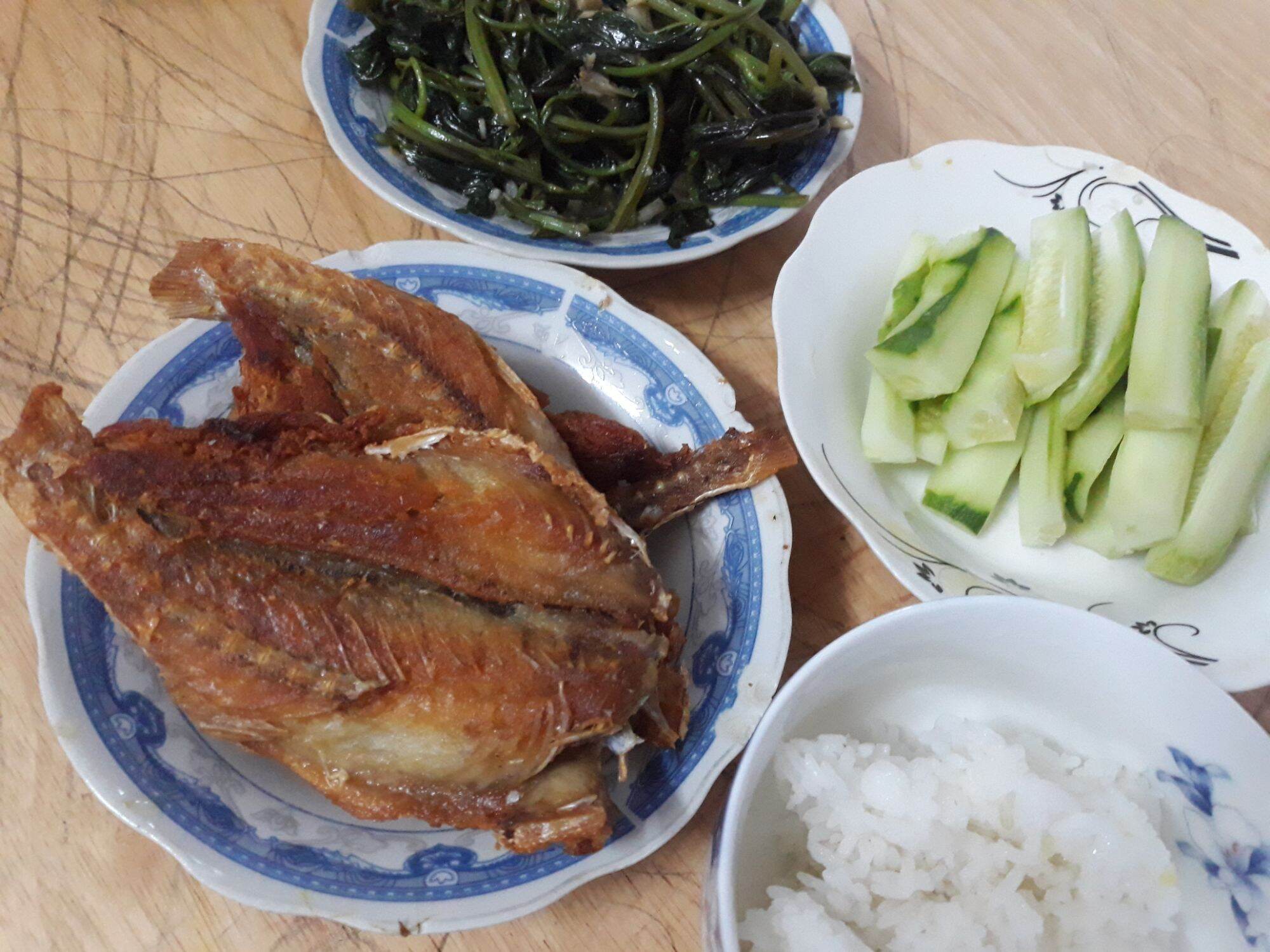 500gr cá đù khô xẻ làm cơm chiên cá mặn.