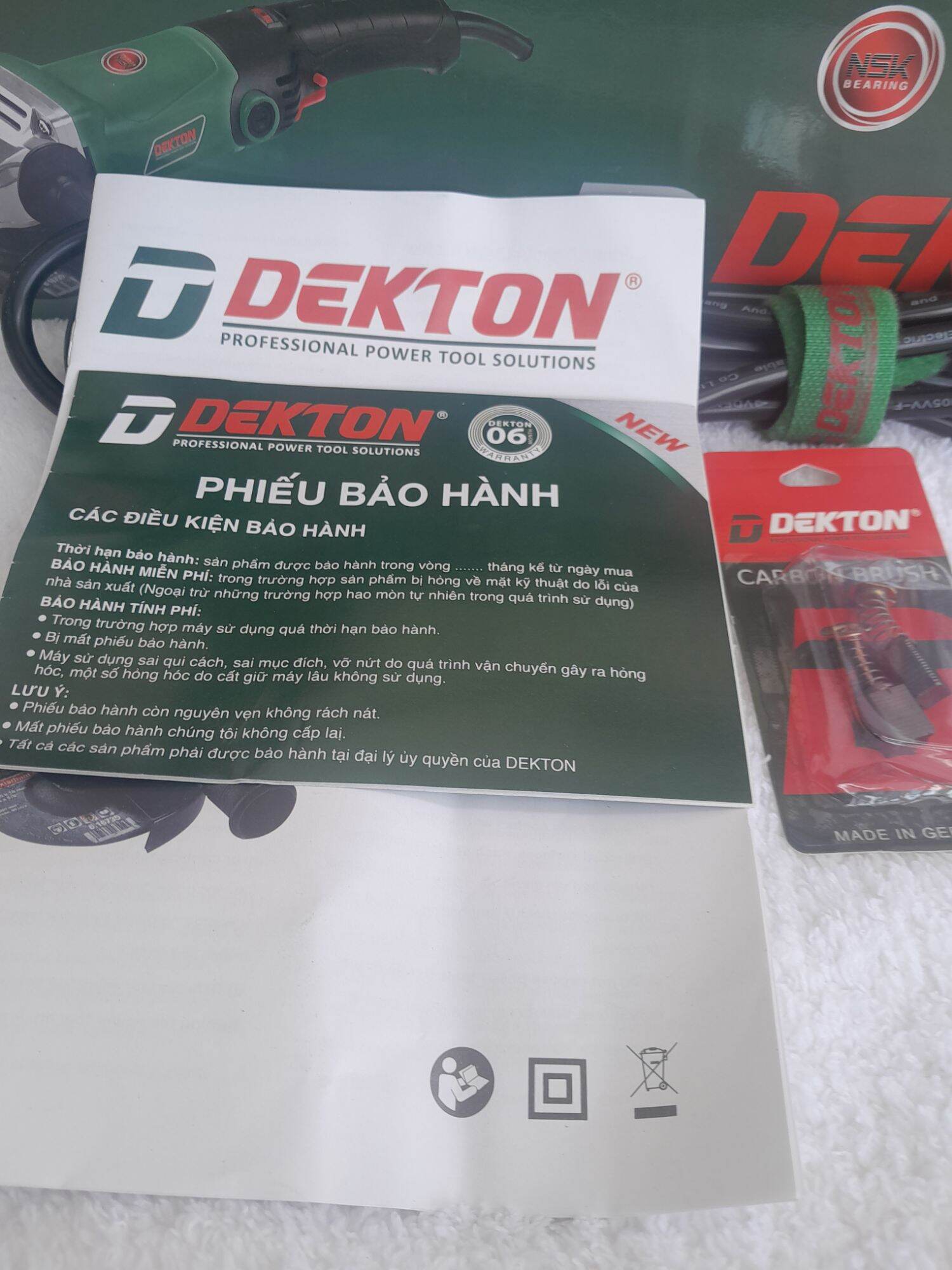 [Nhập RS0822 giảm 30k cho đơn 99k]MÁY MÀI DEKTON AG_950S