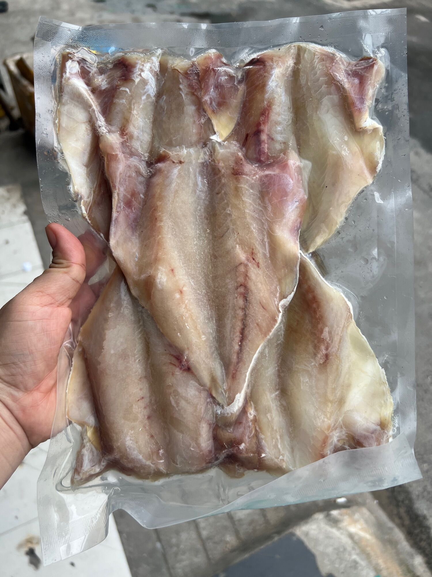 Khô cá đù 1 nắng xẻ 1kg size 10-15 con