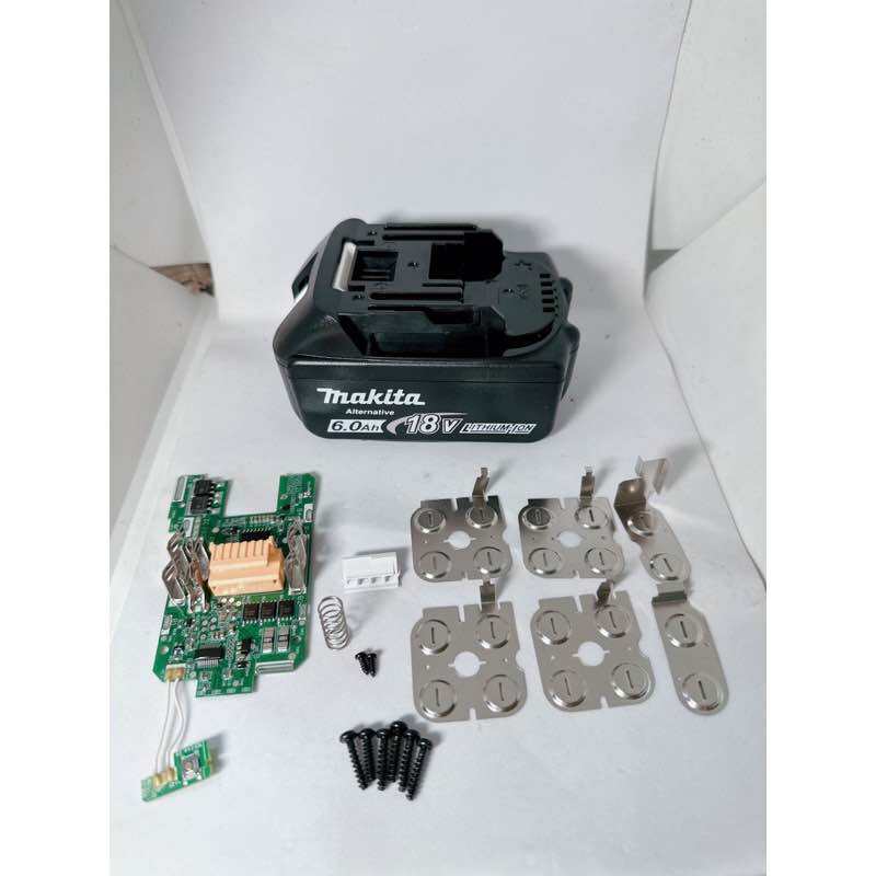 vỏ mạch makita 18v 6.0ah .mạch nhận sạc zin ,vỏ có leb báo pin