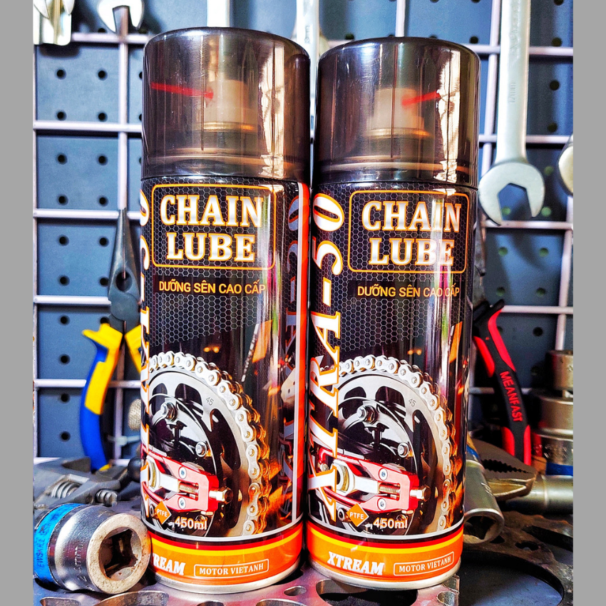 Chai xịt dưỡng sên xe máy xtream xtra50 450ml .