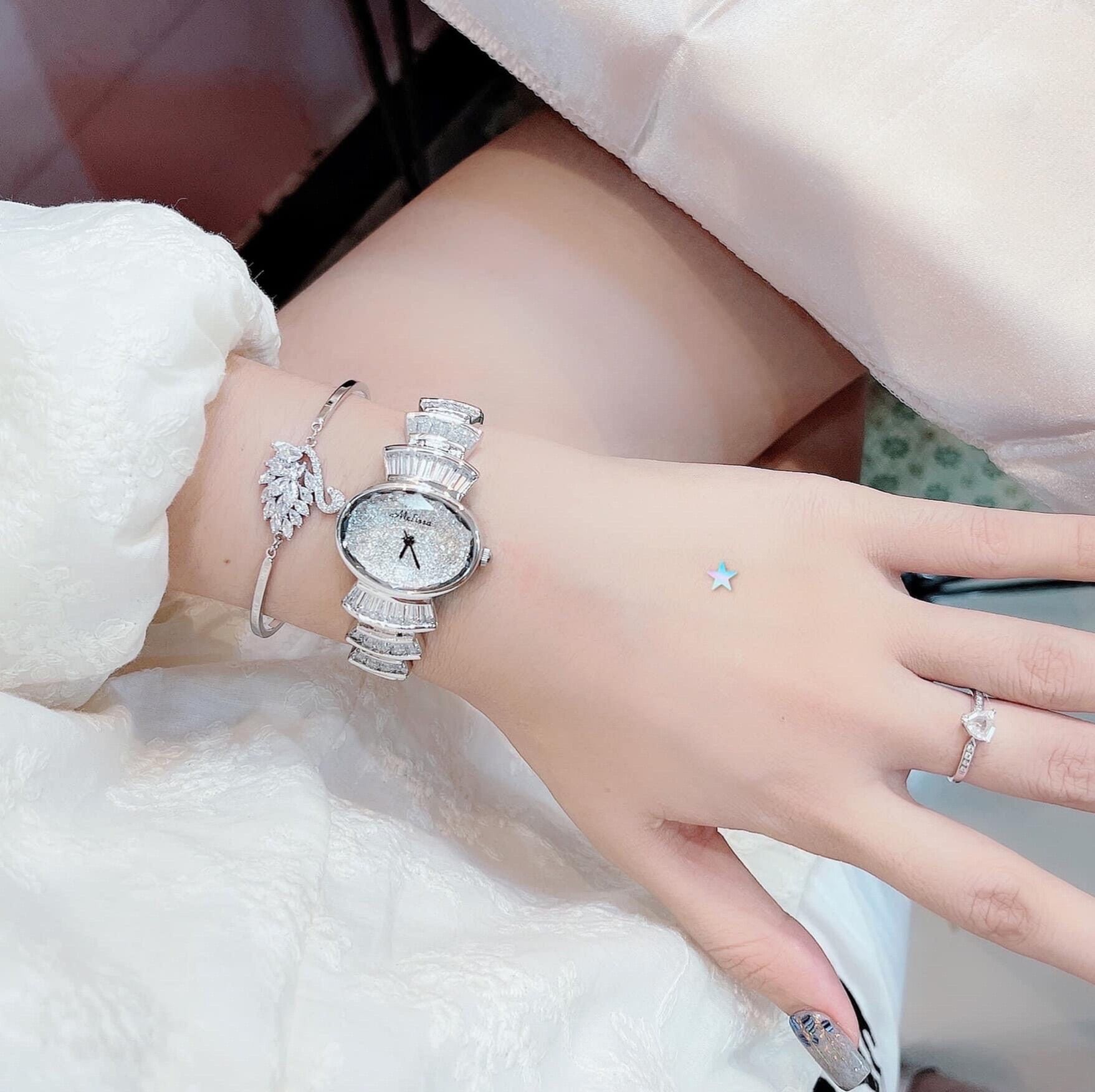 Đồng Hồ Nữ Melissa