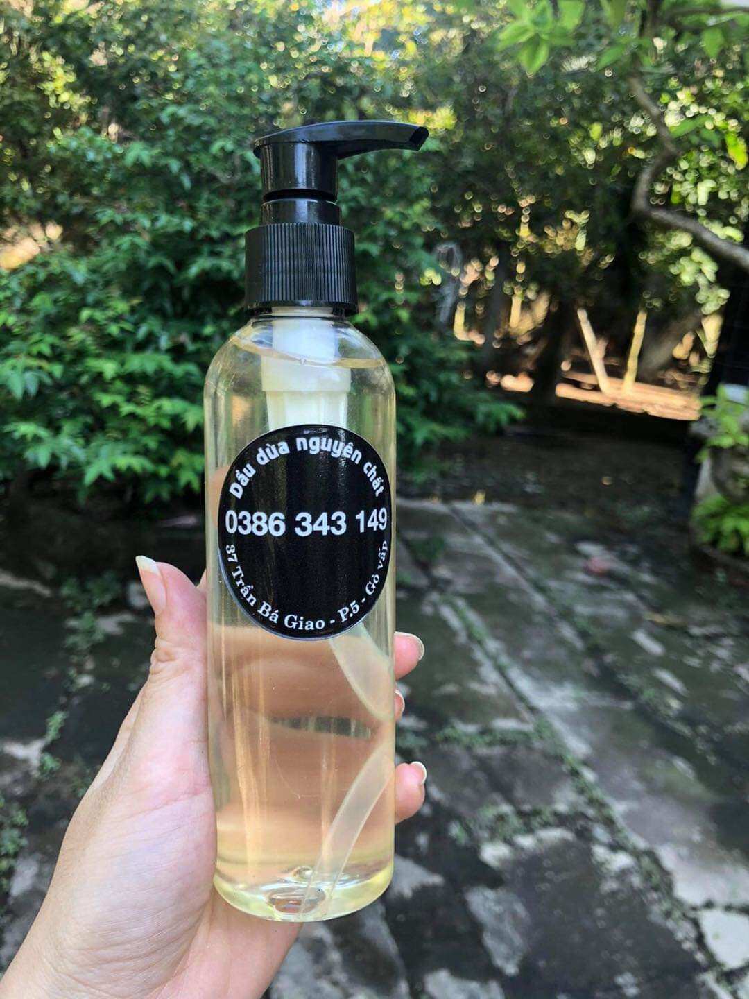 Dầu dừa nguyên chất Bến Tre - Chai 200ml có vòi
