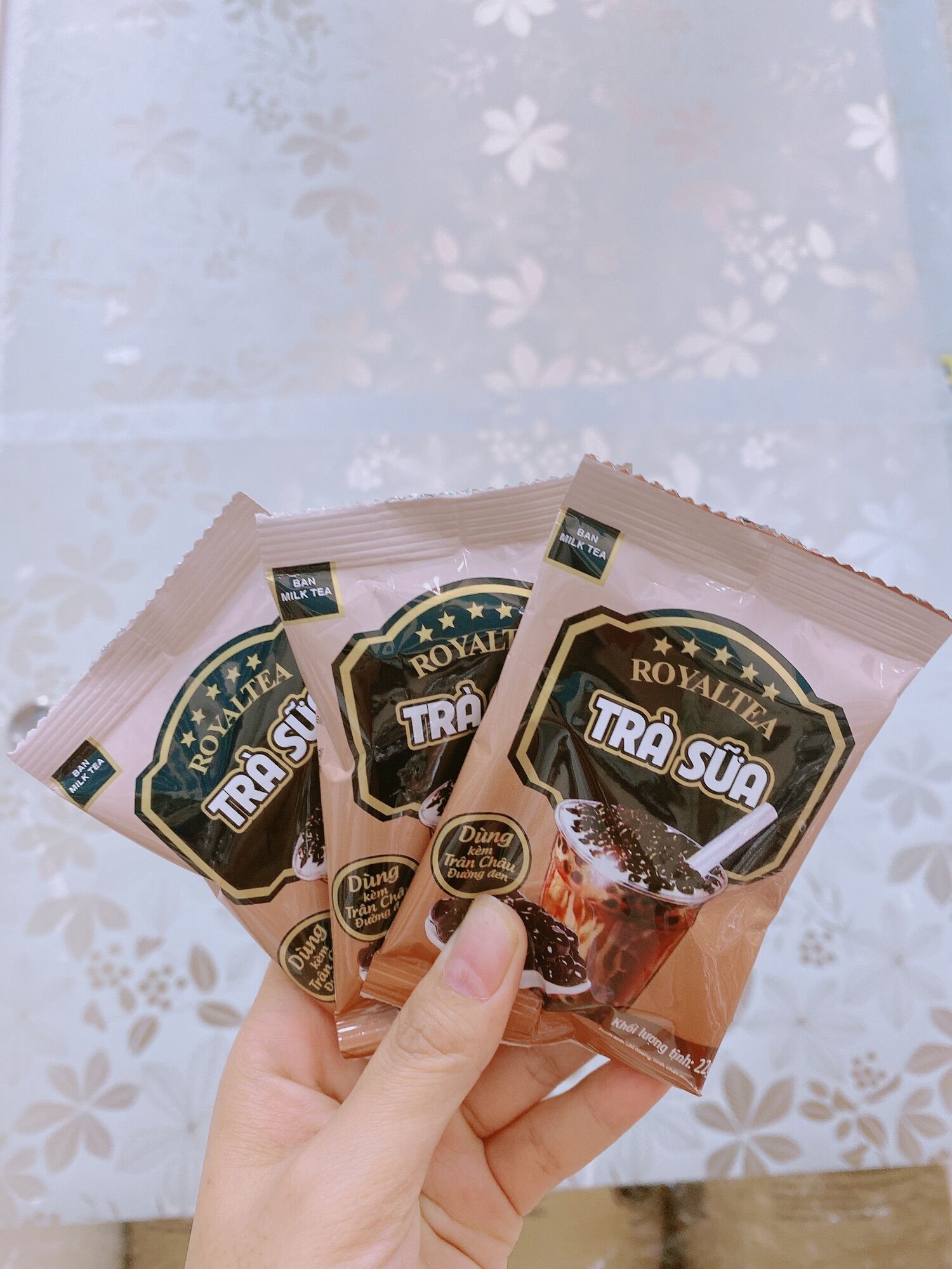Trà sữa trân trâu đường đen (8 tép trà sữa+8 gói trân trâu đường đen)