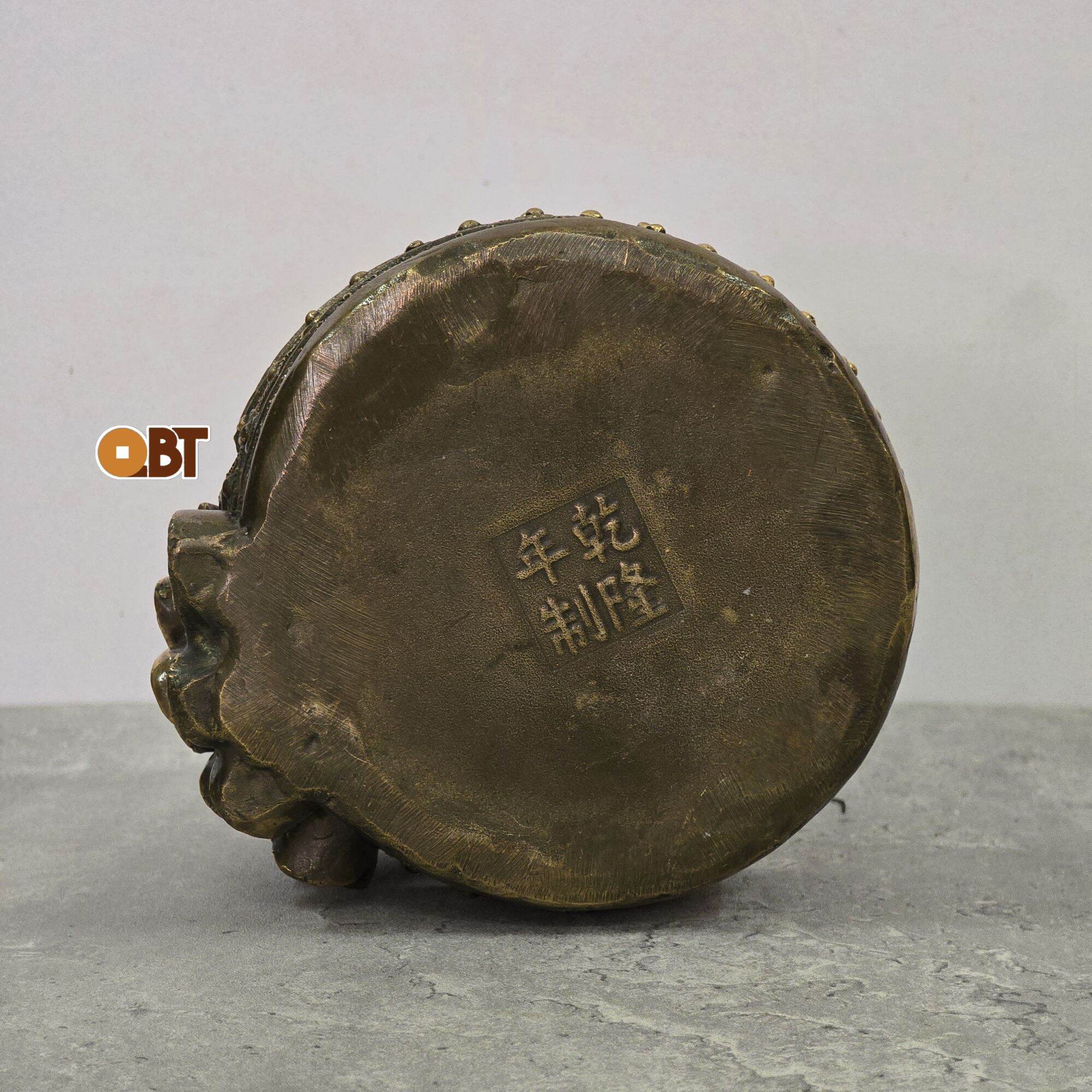 Gạt tàn con công size đại bằng đồng