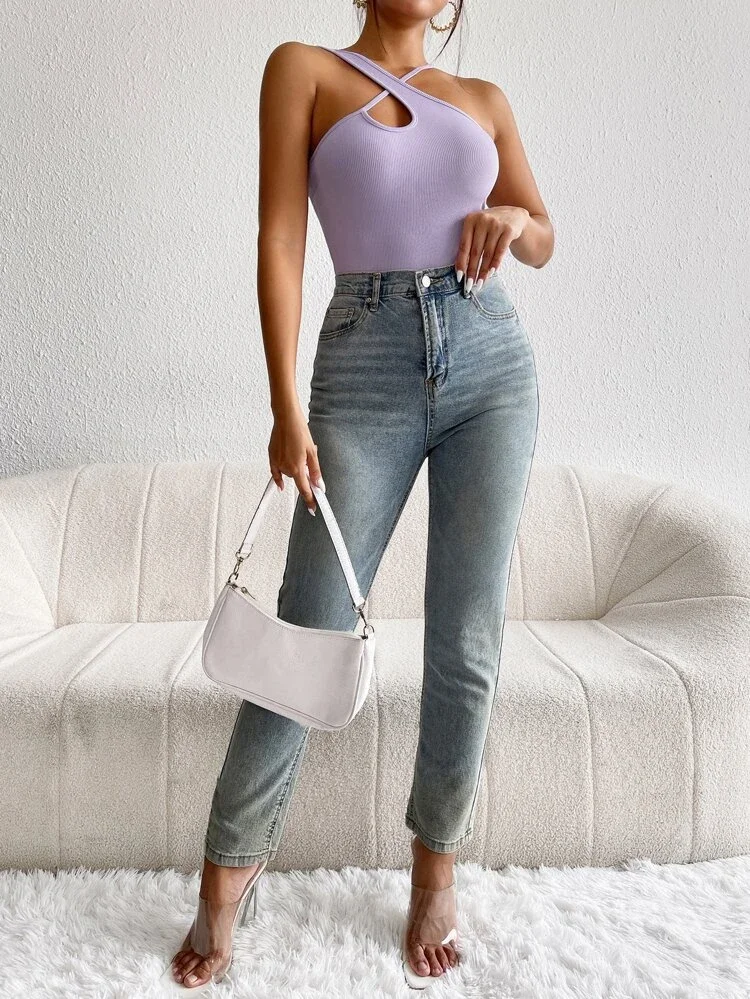 Áo croptop cổ yếm đan chéo ( Tím cà )