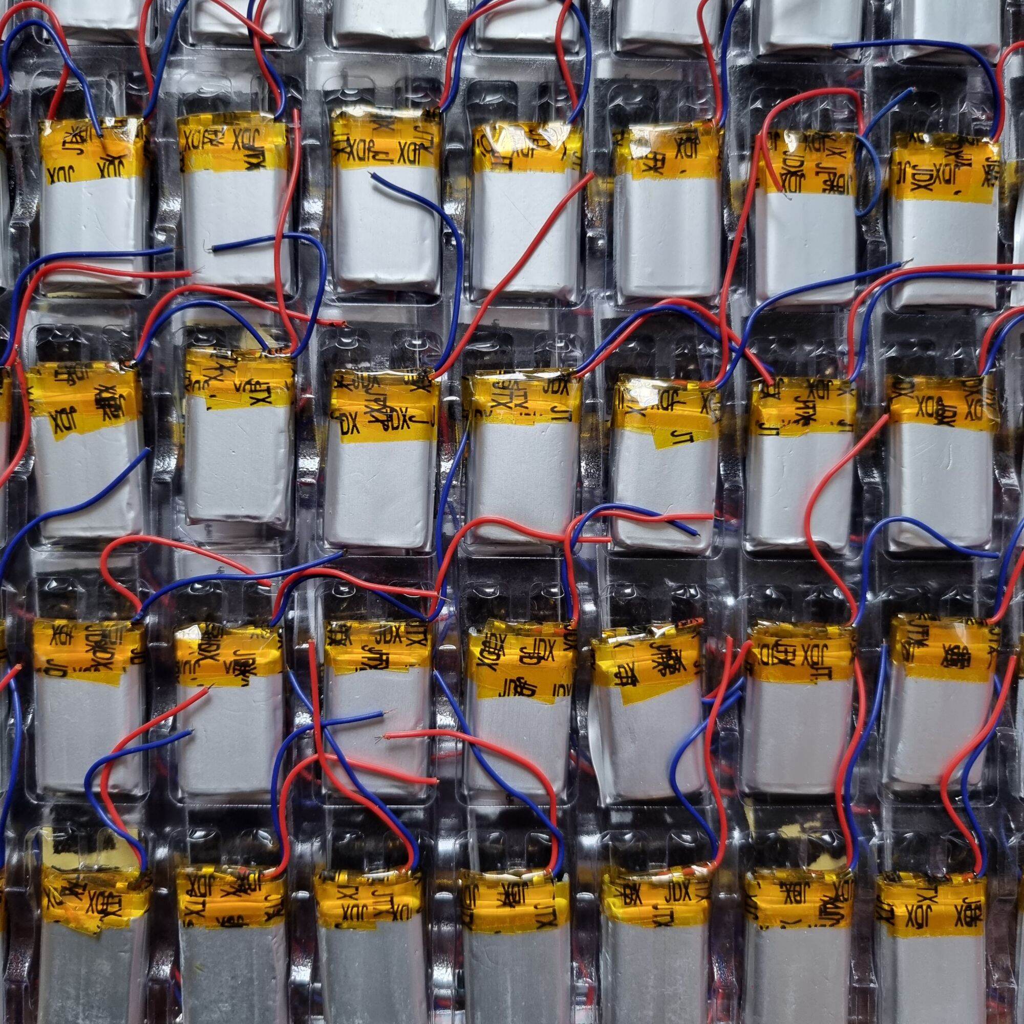Pin lithium polymer 602030 có mạch bảo vệ / 3.7v 300mah