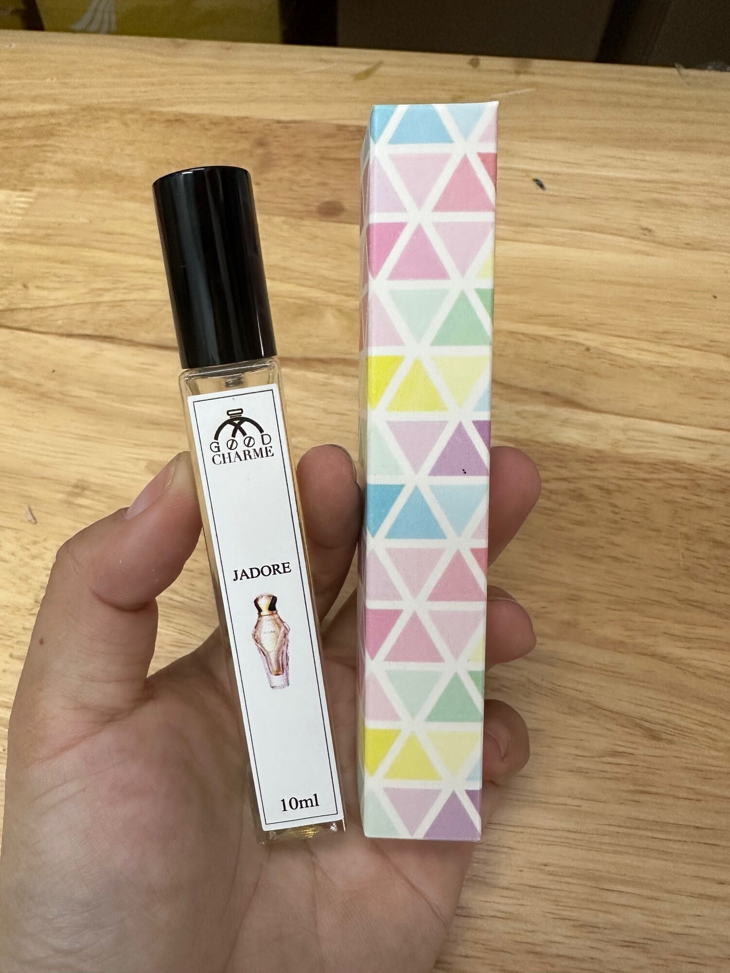 Nước hoa Jadore 75ml ( có loại chiết 10ml dùng thử)