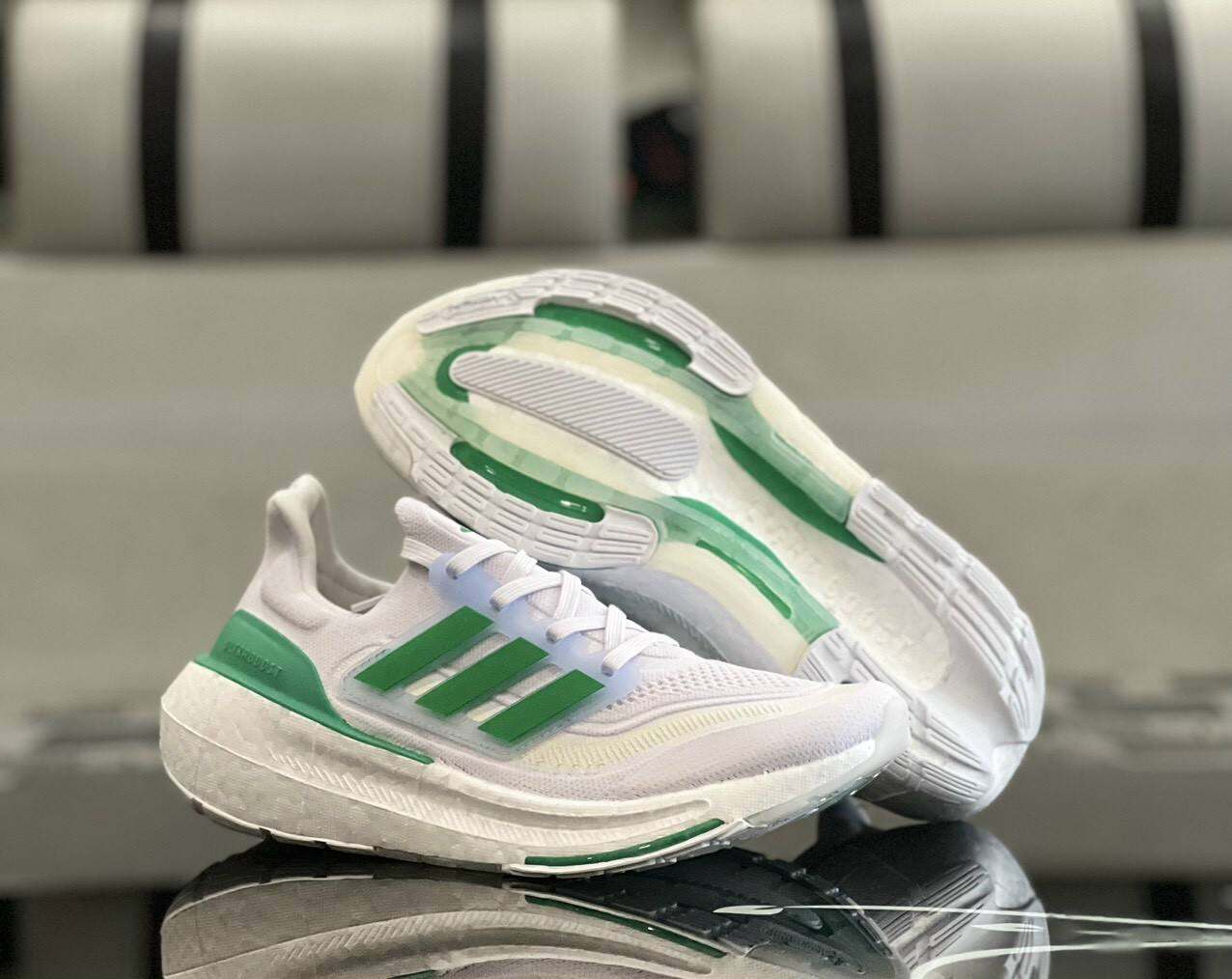 Giày Running Chạy Bộ Nam Nữ Adidas ultraboost ligh