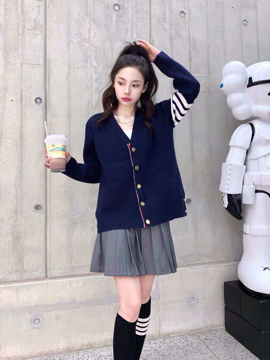 Áo len cardigan Thom Brow cao cấp cúc vàng