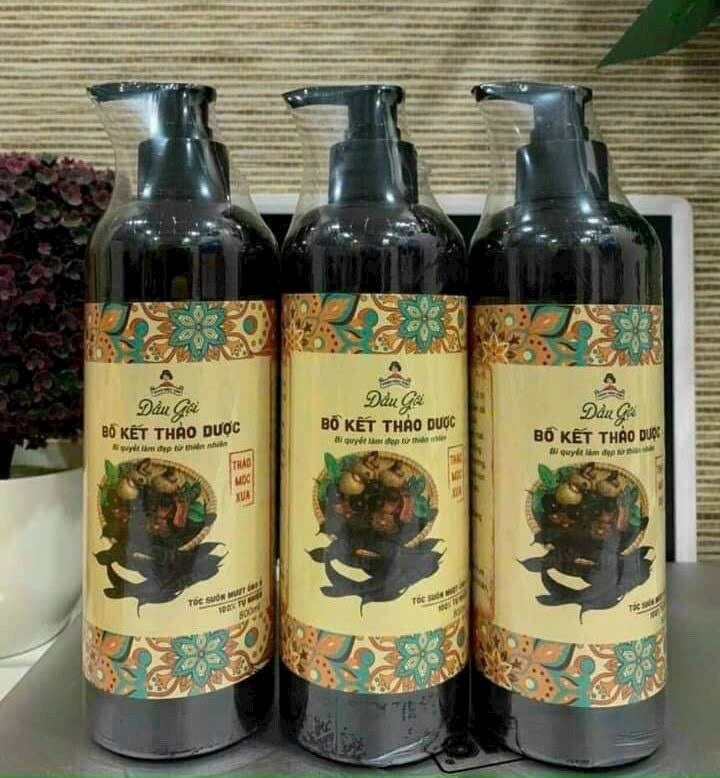 Mua 2 Chai dầu gội Bồ kết thảo dược 800ml tặng 1 chai dầu gội bồ kết thảo dược