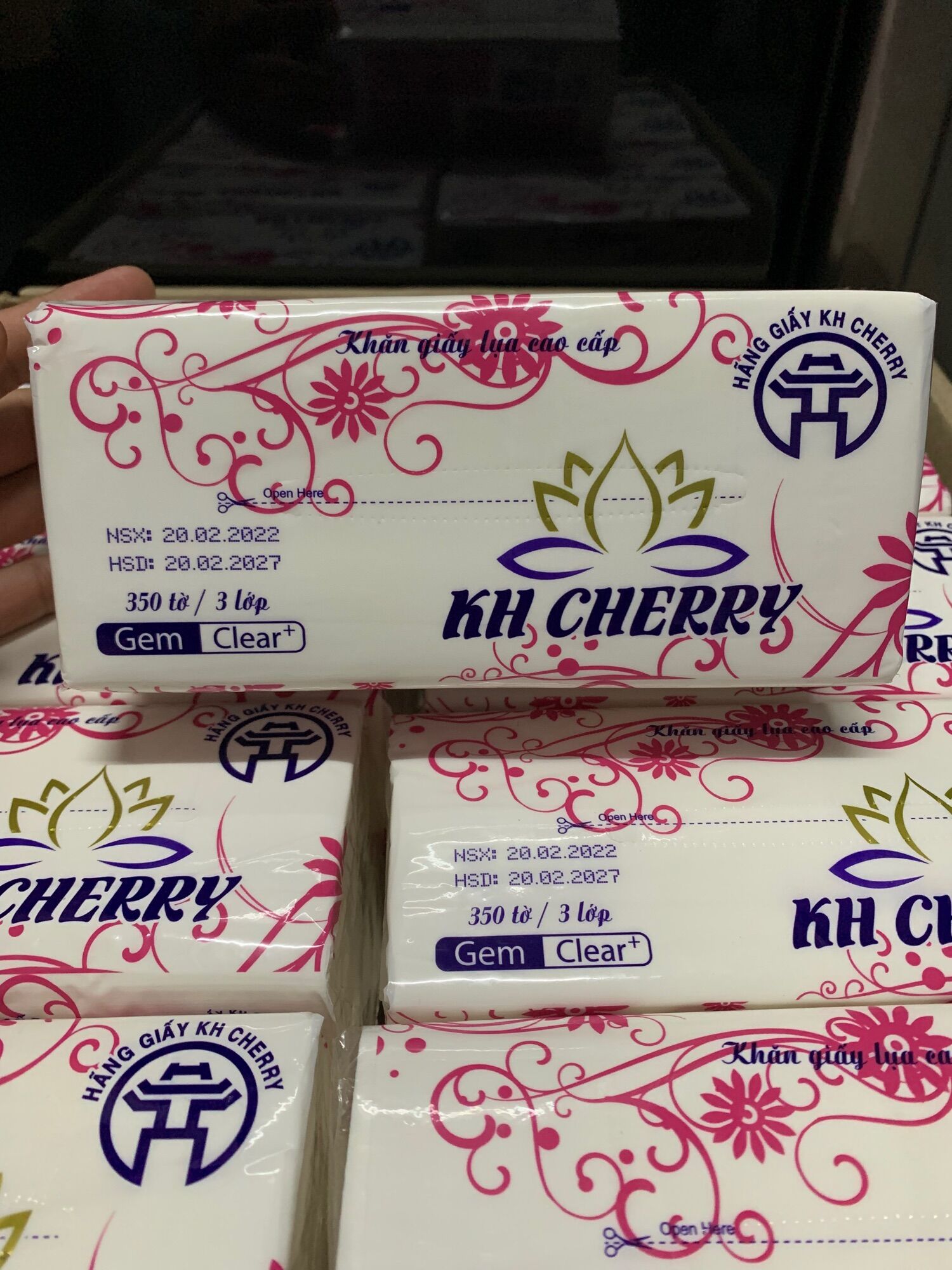 GIẤY RÚT LỤA CHERRY TỜ 350 TỜ 3 LỚP MỀM MỊN VÀ DAI- HÀNG LOẠI 1