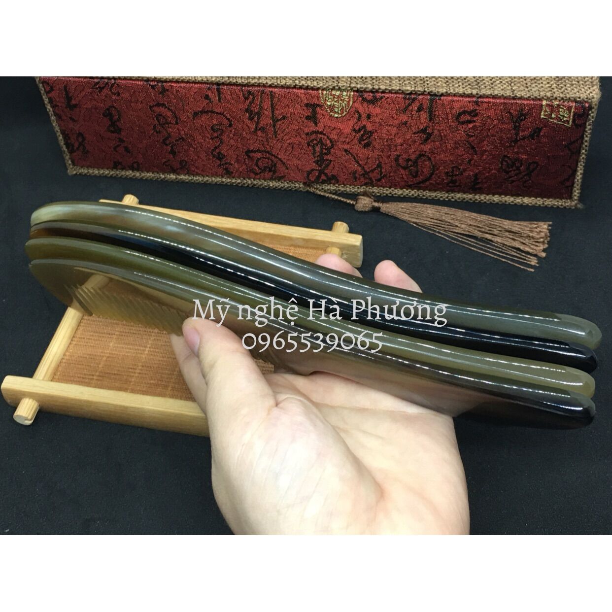 Lược sừng chuôi cá dày đẹp, size L-20cm, có video thật