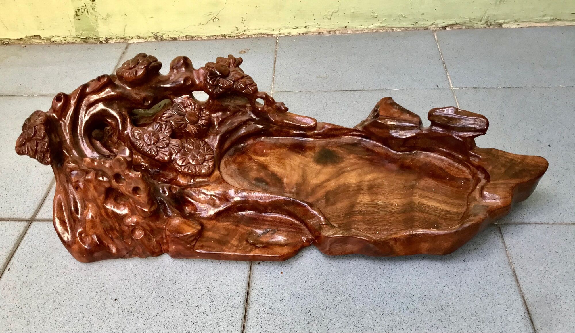 Khay trà Tùng gỗ xá xị
