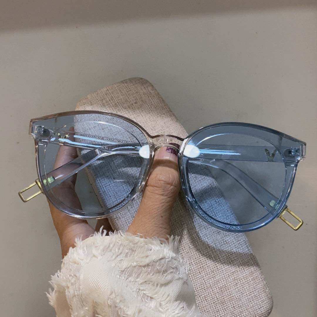 [HCM]MẮT KÍNH MODEN CHỮ V HÀNG