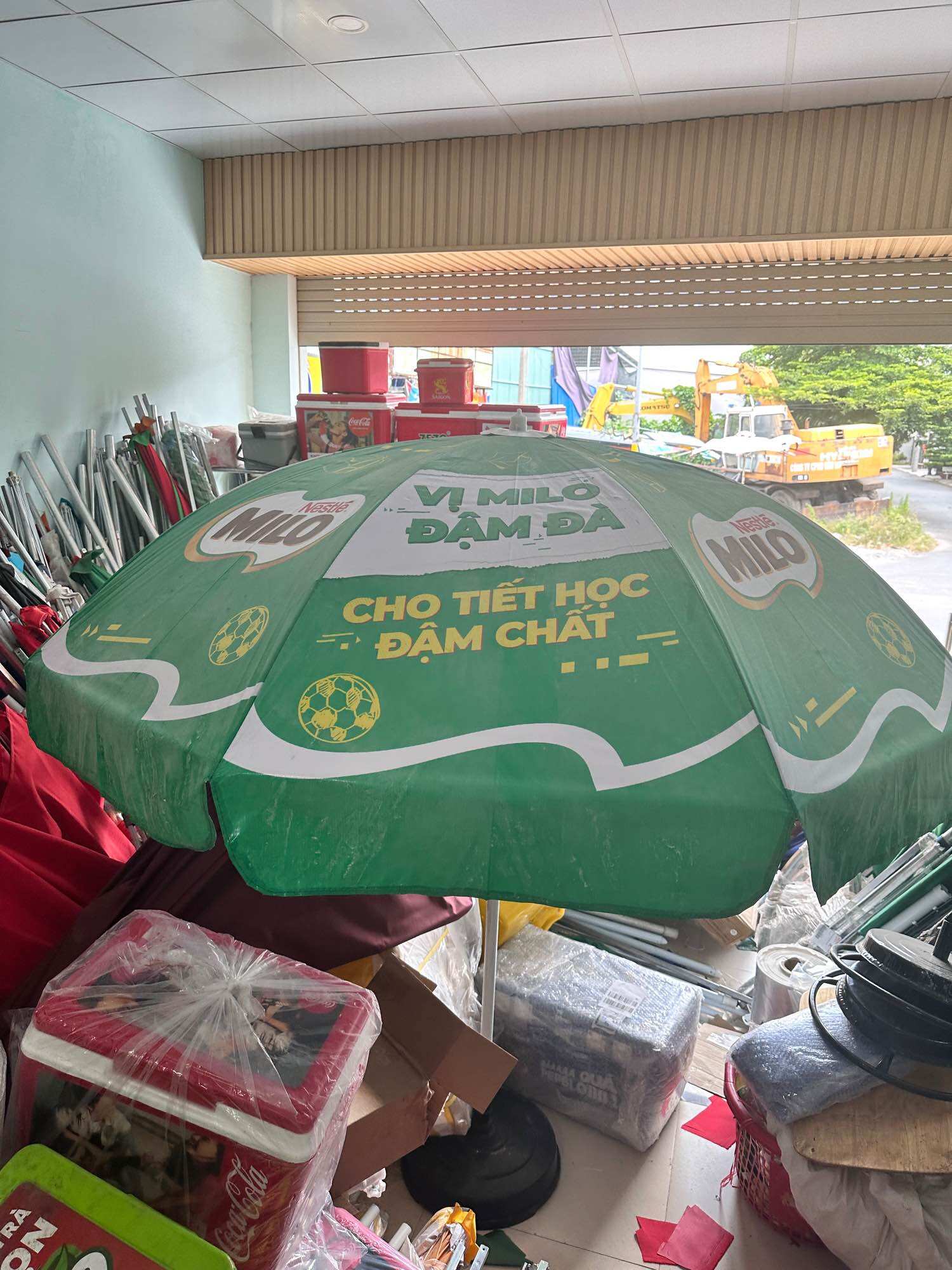 Dù quảng cáo 2m4