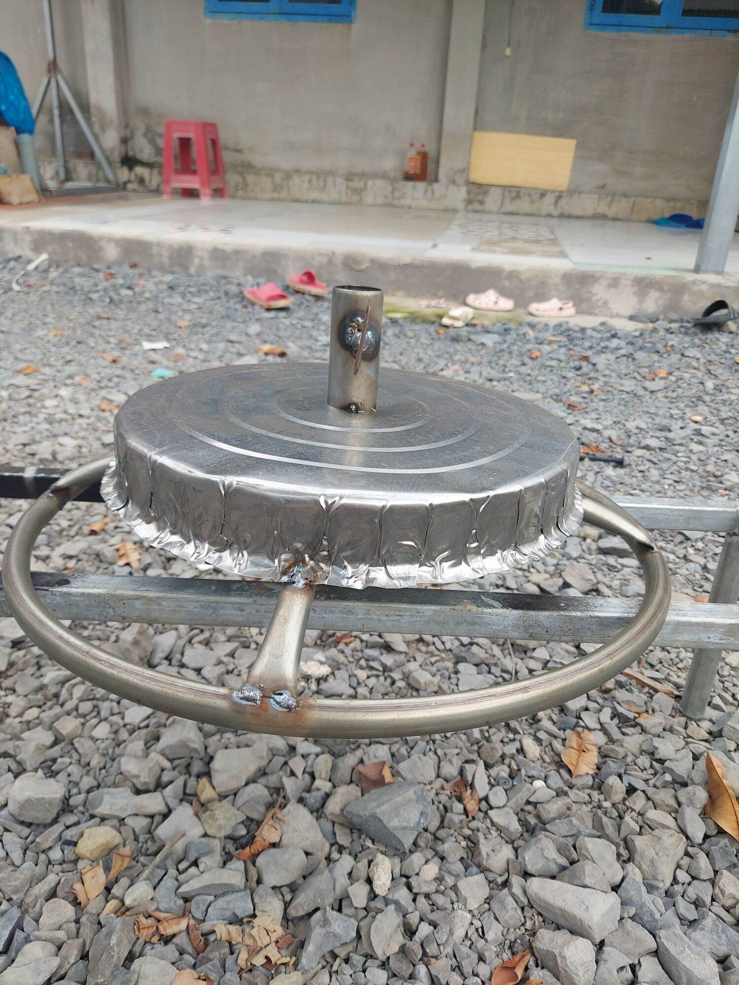 [HCM]Chân Đế Dù Chưa đổ Bê Tông