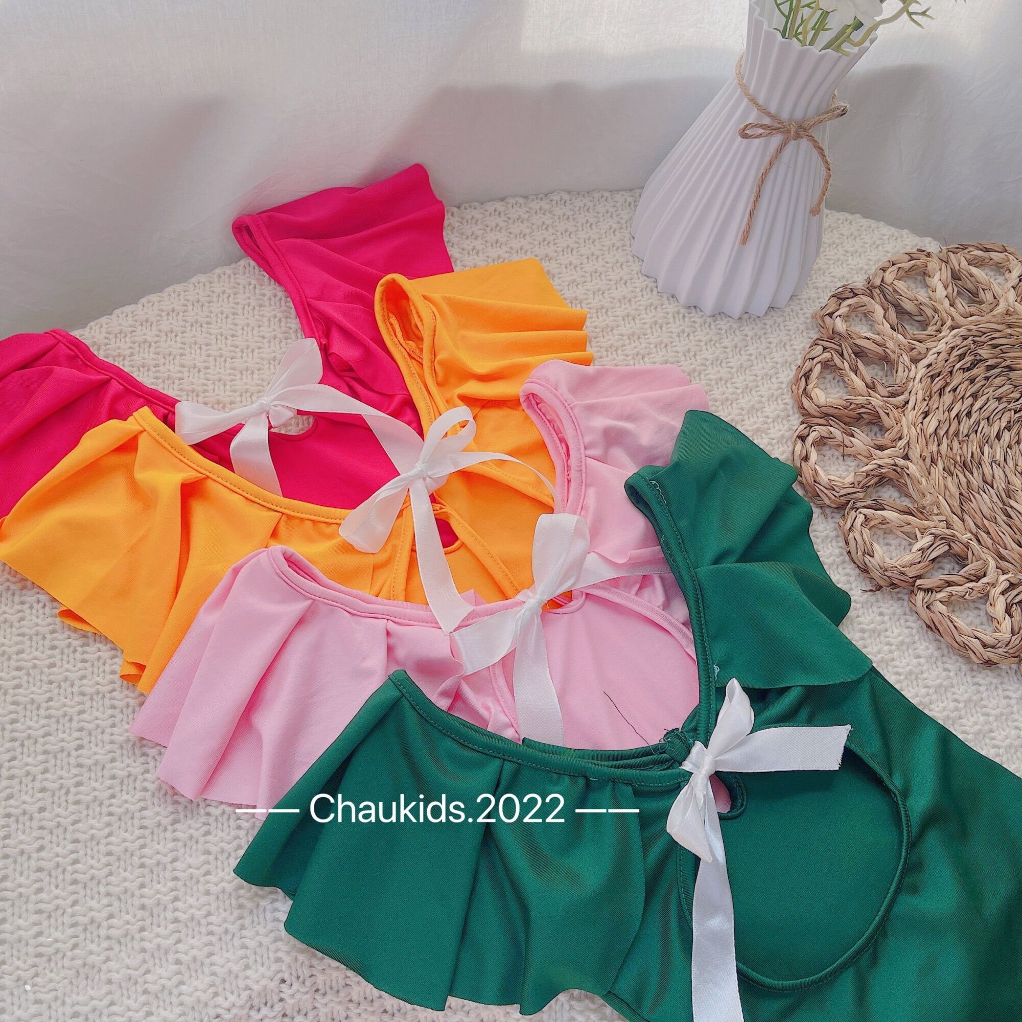 Bikini cánh tiên cho bé gái