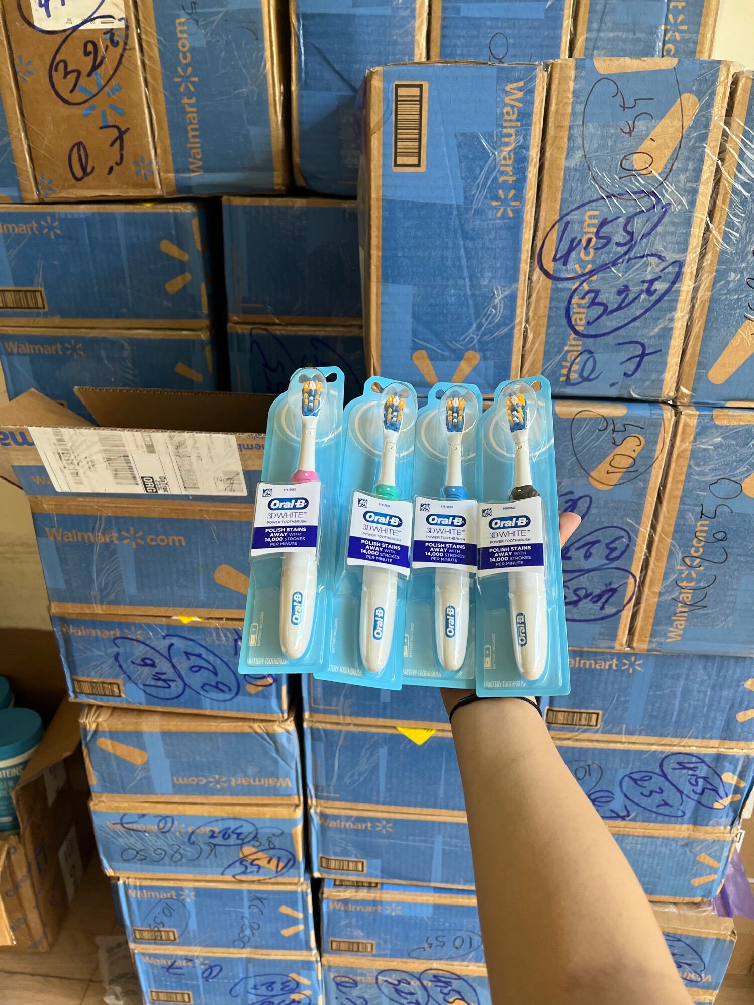 🔥 Bàn chải đánh răng Oral-B dùng bằng Pin
