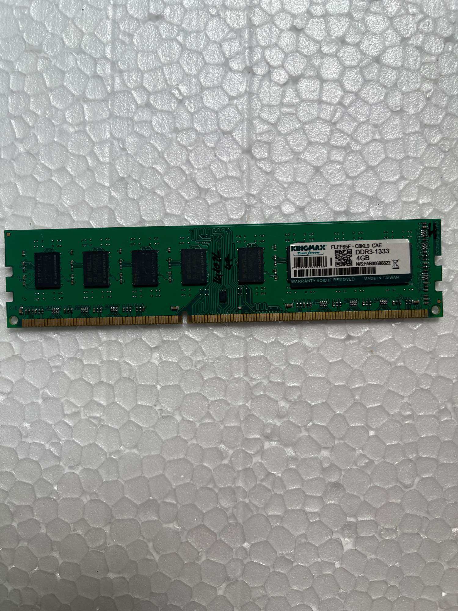 D371 III 4GB pc 1066 pc 1333