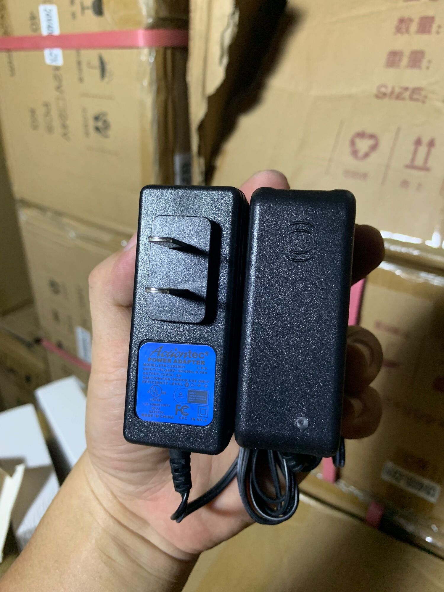 Adapter 12v2a adaptor cảm den led quảng cao