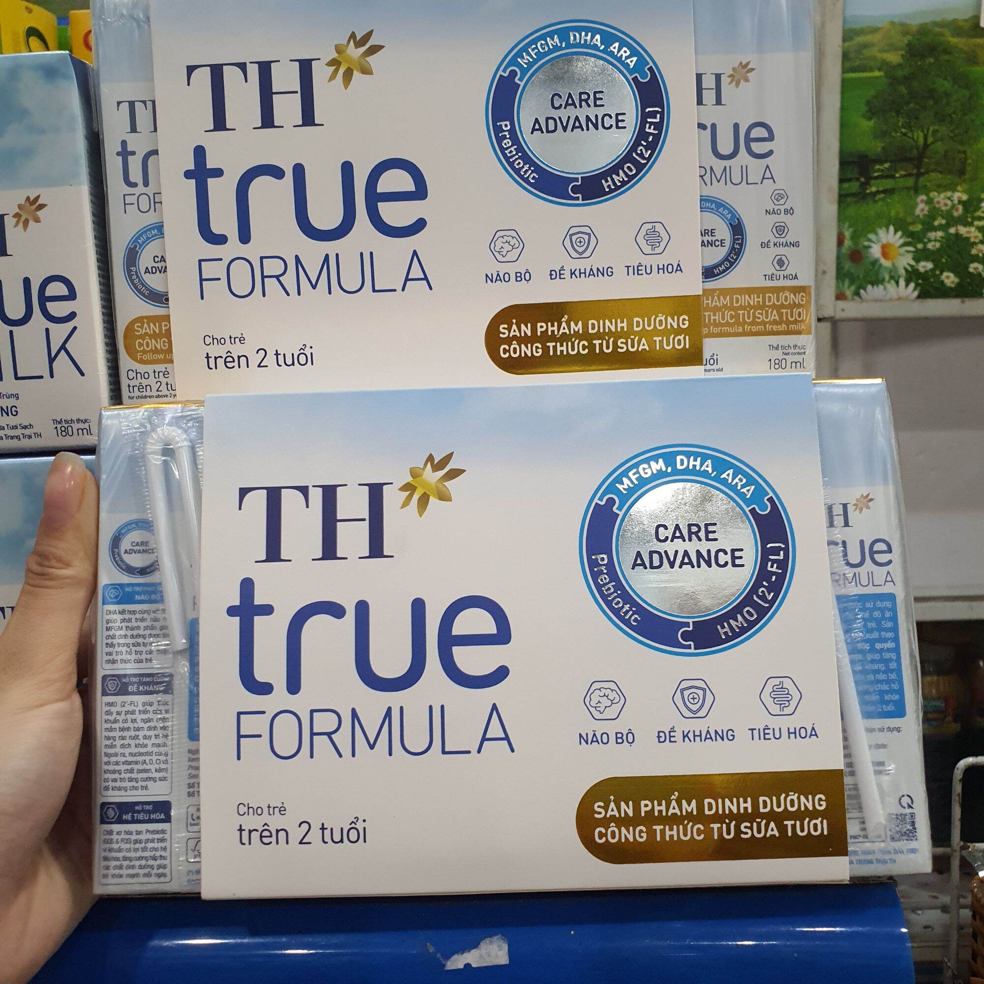Sữa tươi công thức TH True Milk Formula 180ml thùng 24 hộp
