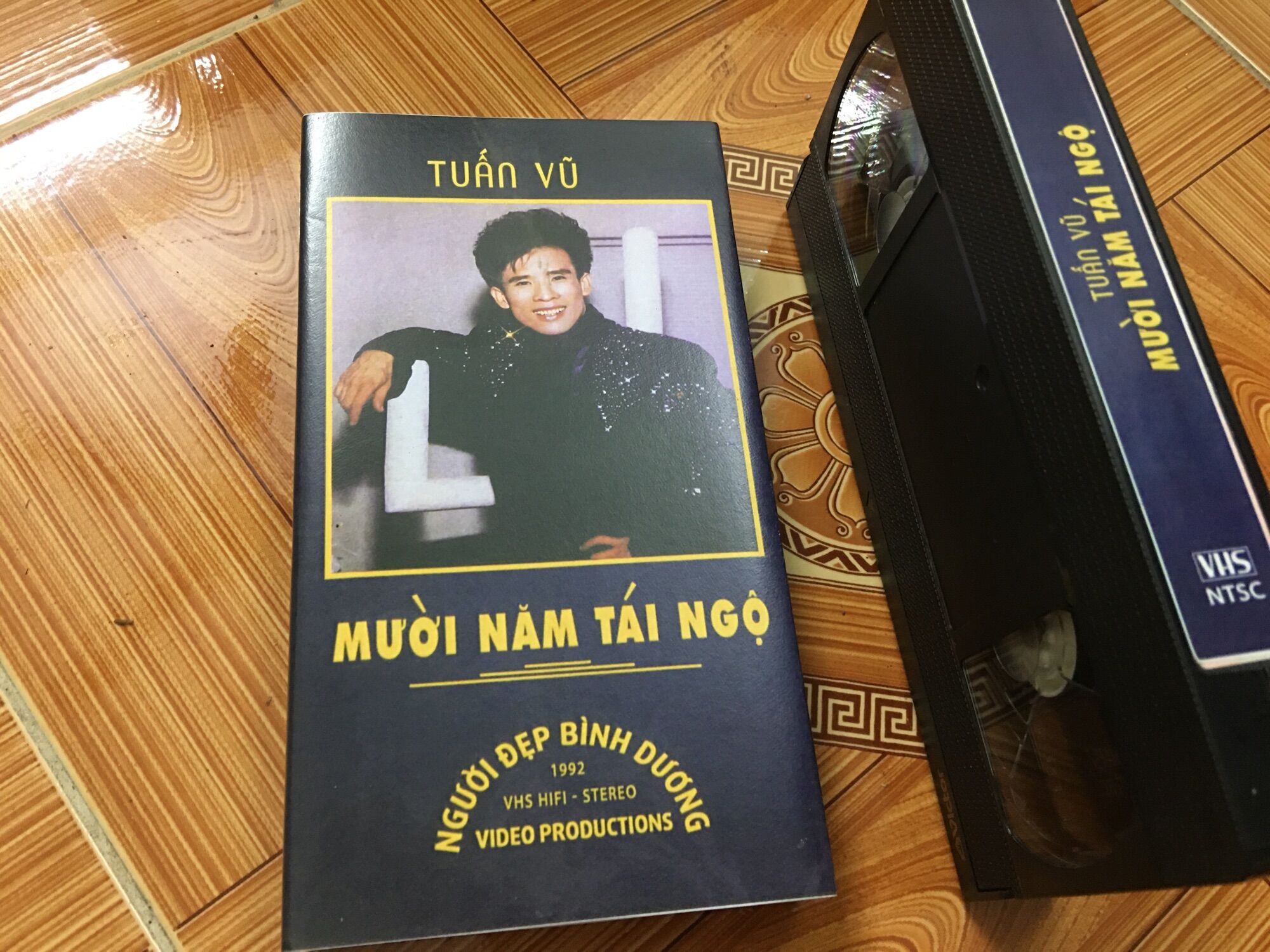 Băng VHS có chương trình
