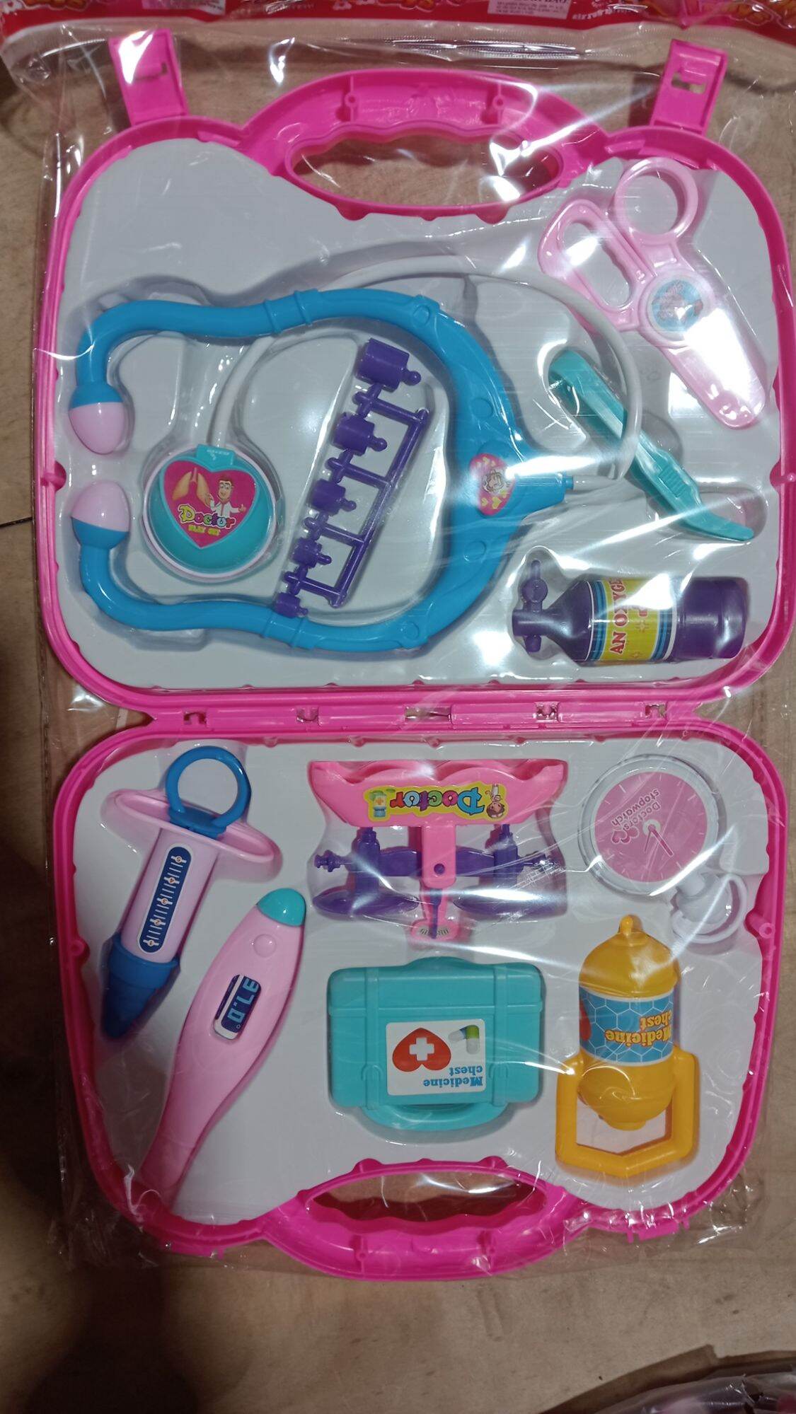 Đồ chơi bé tập làm bác sĩ