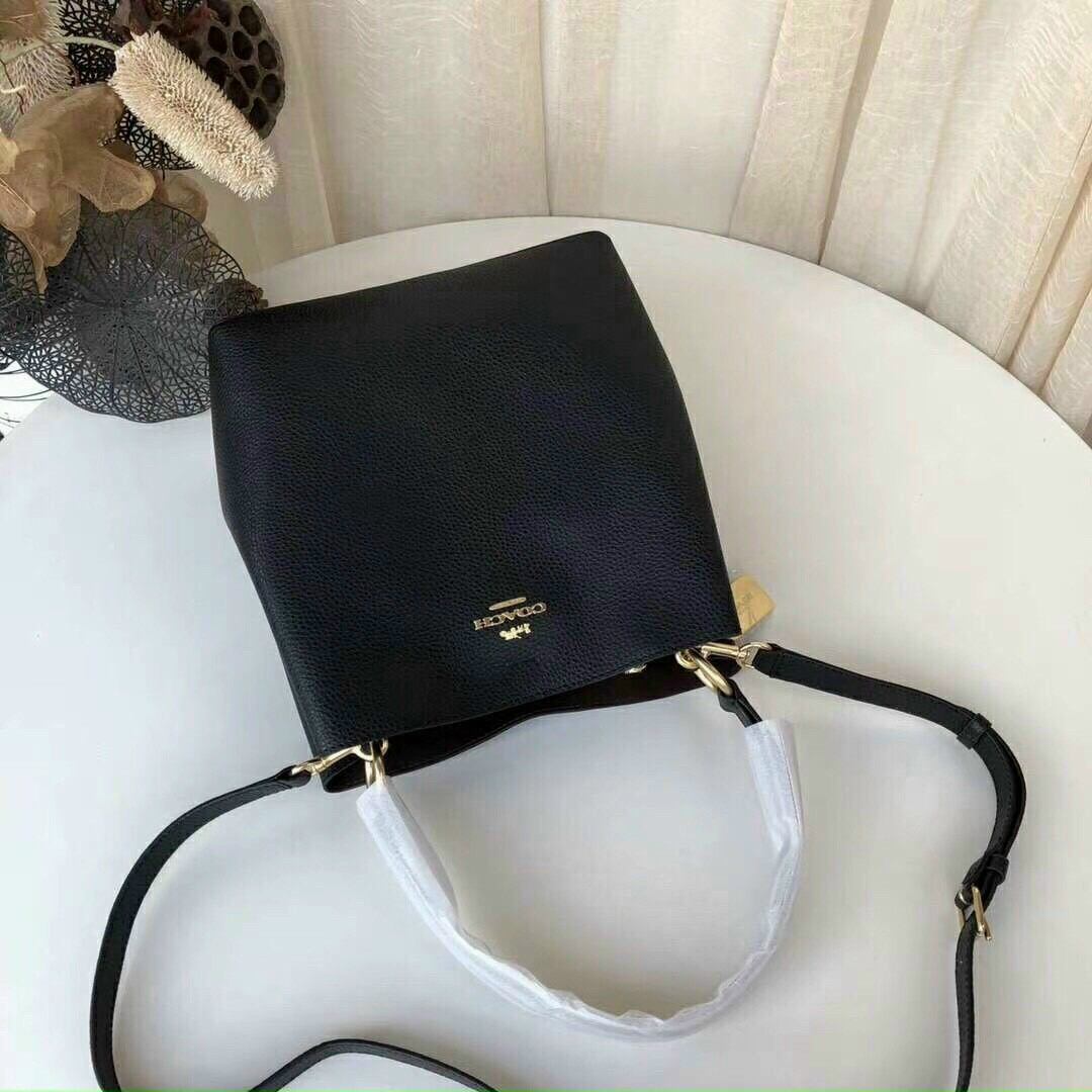 Túi đeo chéo Coach bucket da thật siêu sang