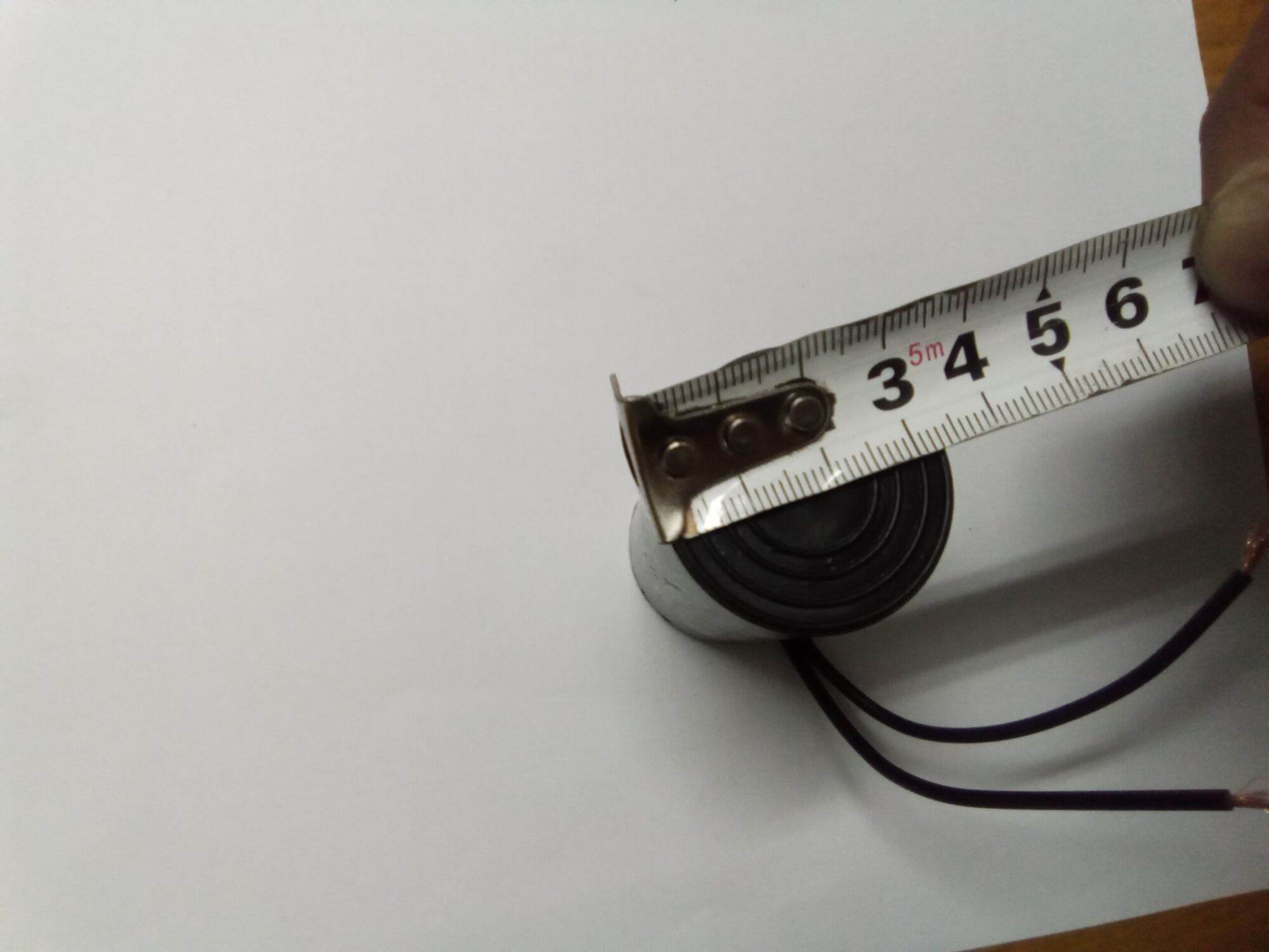 Tụ 10uF 370V Dùng Cho Động Cơ Máy Bơm