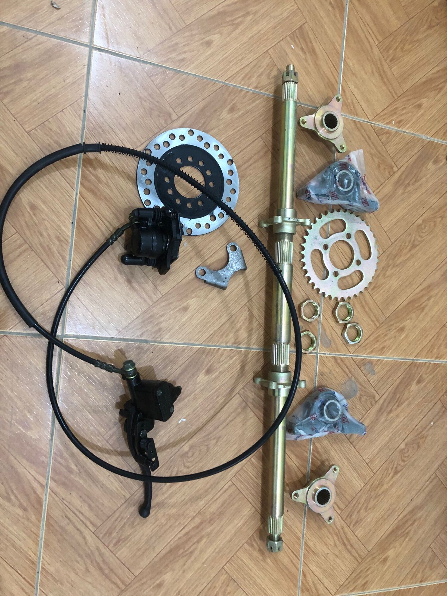 Chục sau phanh tay