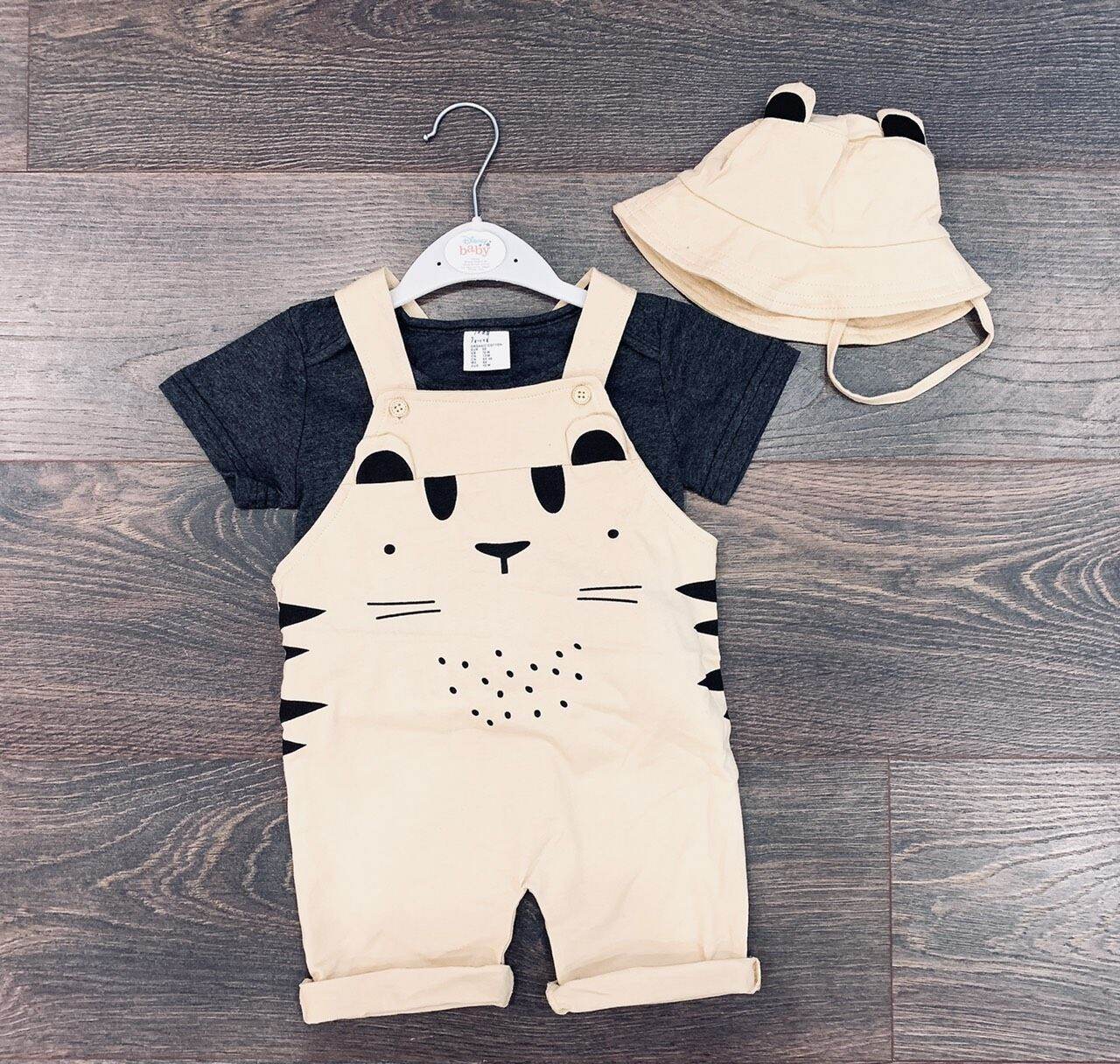set yếm bé trai kèm mũ hm