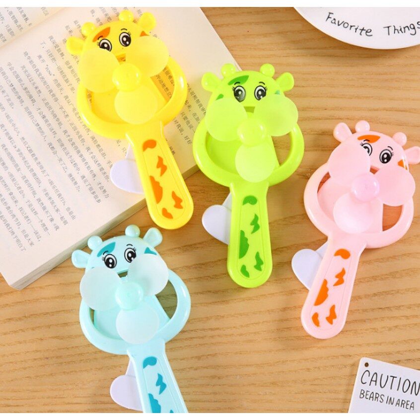 Quạt nhựa bóp tay siêu cute