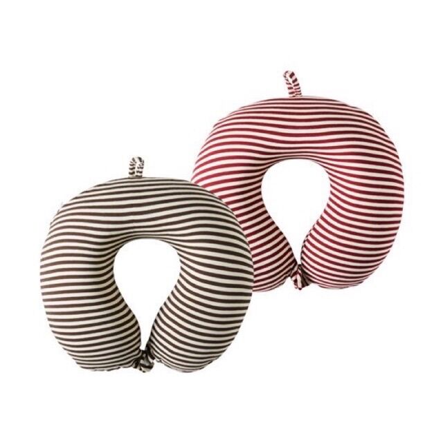 Gối kê cổ memory foam travel pillow lock&lock - ltz851