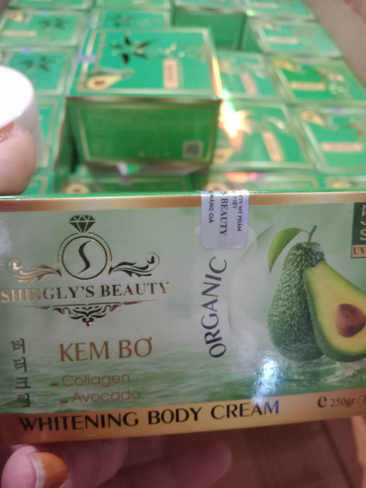 Kem Dưỡng Trắng Da Toàn Thân Kem Bơ