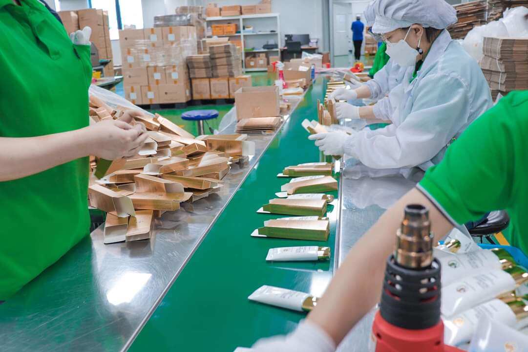 KEM CHỐNG NẮNG ULTRA SUN BLOCK