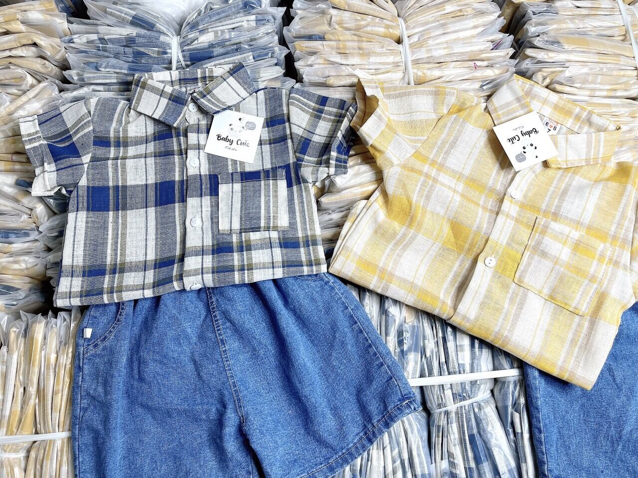 set quần jean+ áo sơ mi sọc