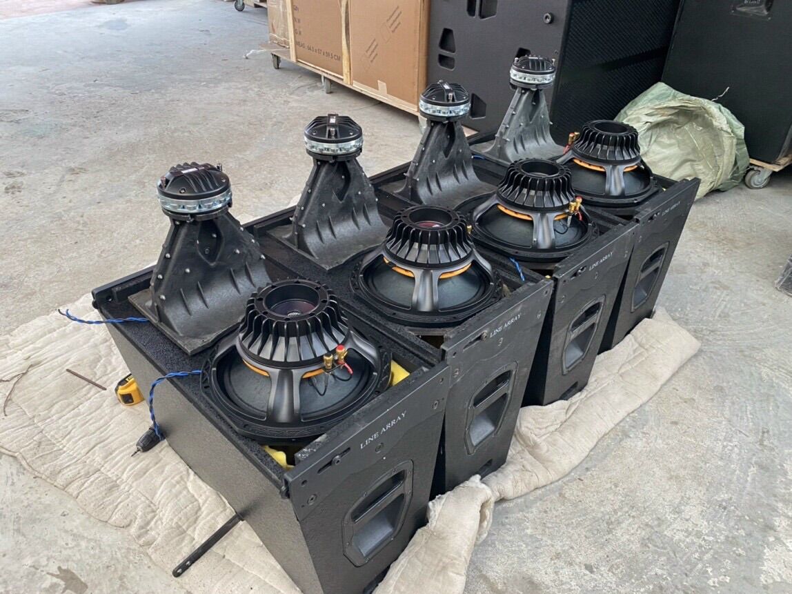 Loa Array 30 ( bass , trép từ neo ) công suất đỉnh điểm 2000w , giá 1 đôi