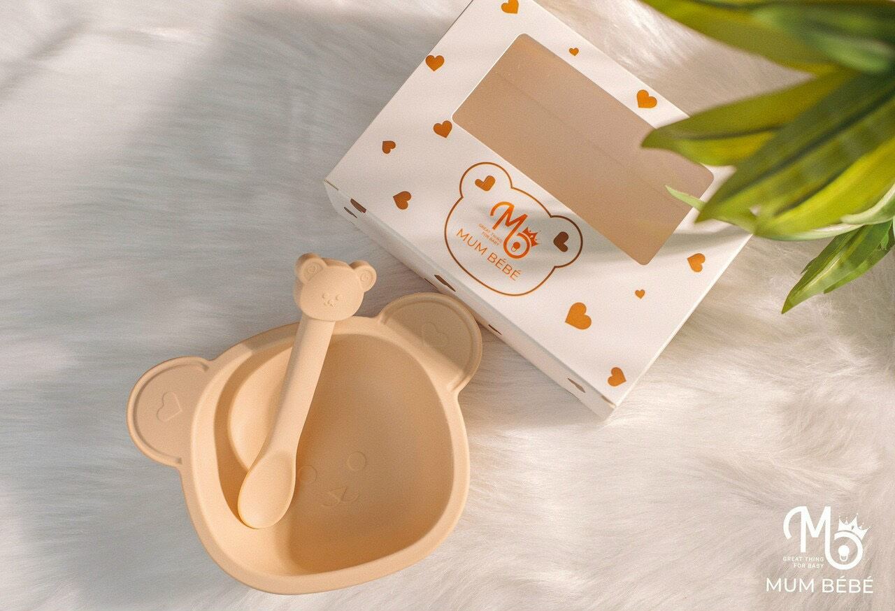Bát + thìa ăn dặm silicon mumbebe cho bé, có đế hít chống đổ