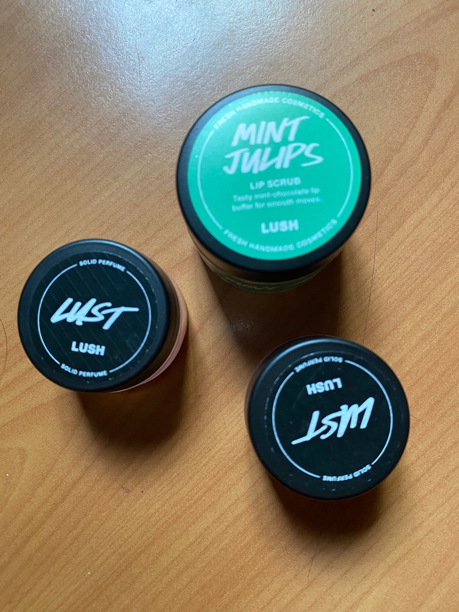 Nước hoa khô Solid perfume LUSH