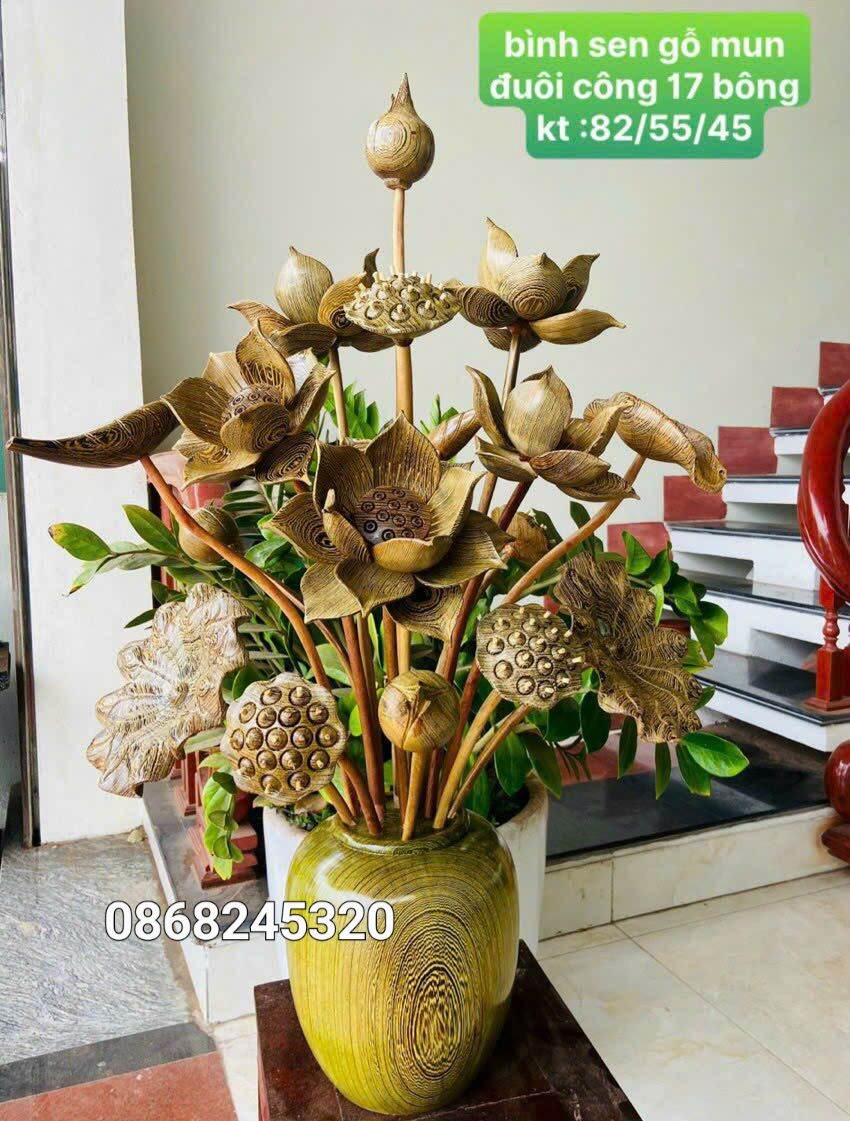 1 Bình hoa sen 17 cành phong thủy trang trí phòng thờ phong khách bằng gỗ mun đuôi công quá đẹp