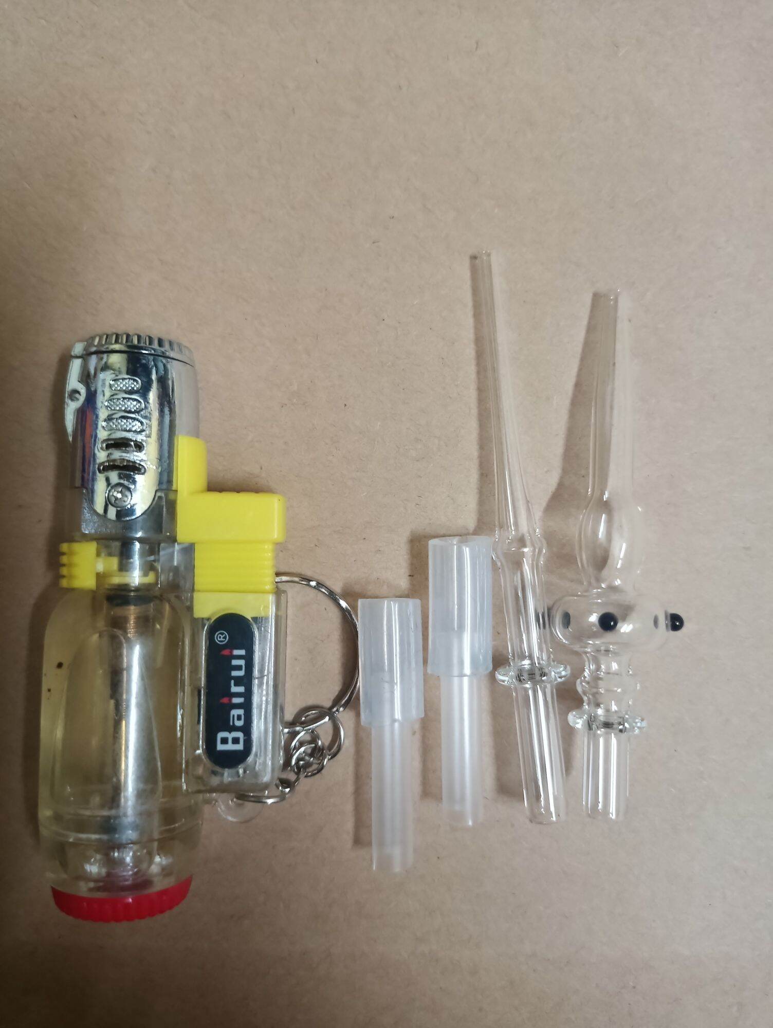 Set quẹt + 2 tim thủy tinh