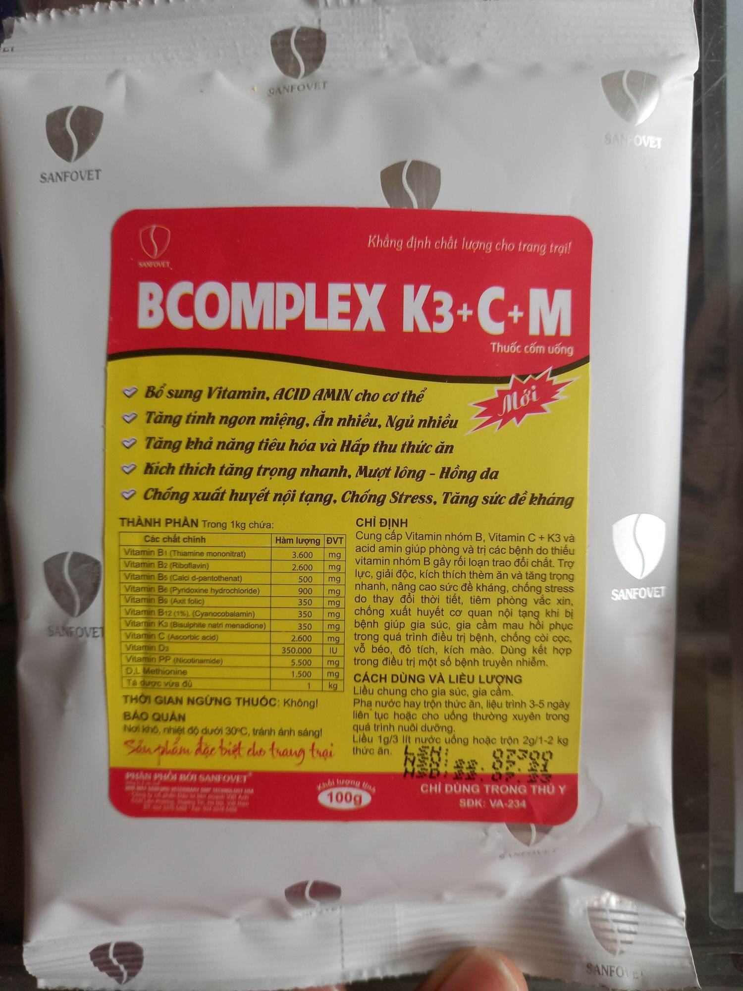 Bcomplex K3+C+M dạng cốm bổ siêu tan dùng cho gia súc, gia cầm