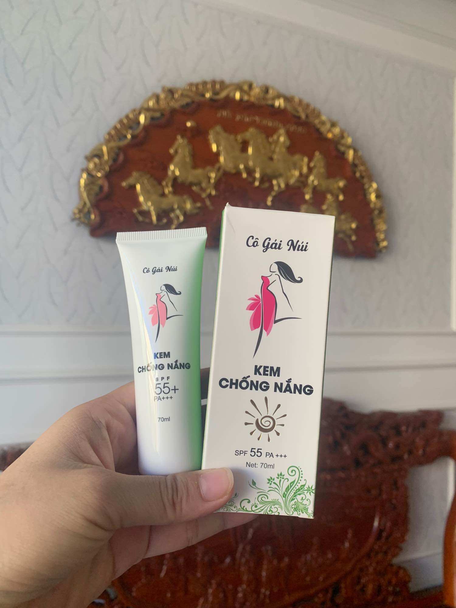 Kem chống nắng Cô Gái Núi