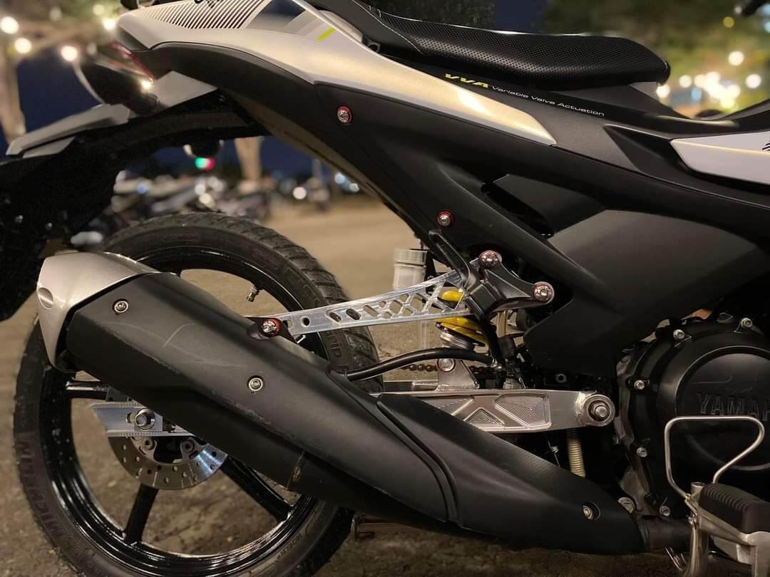 Pát treo bô gắn pô zin exciter 150/155 8li siêu dày.
